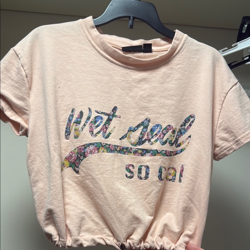 Wet Seal Peach Graphic Crop Top